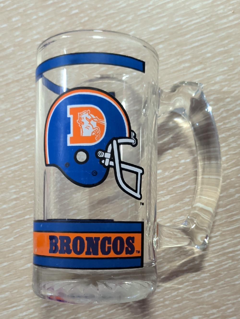 Vintage! NFL Denver Broncos Football Helmet Clear Glass Beer Mug